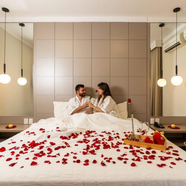 Casal no quarto - Ucayali-20 (1)